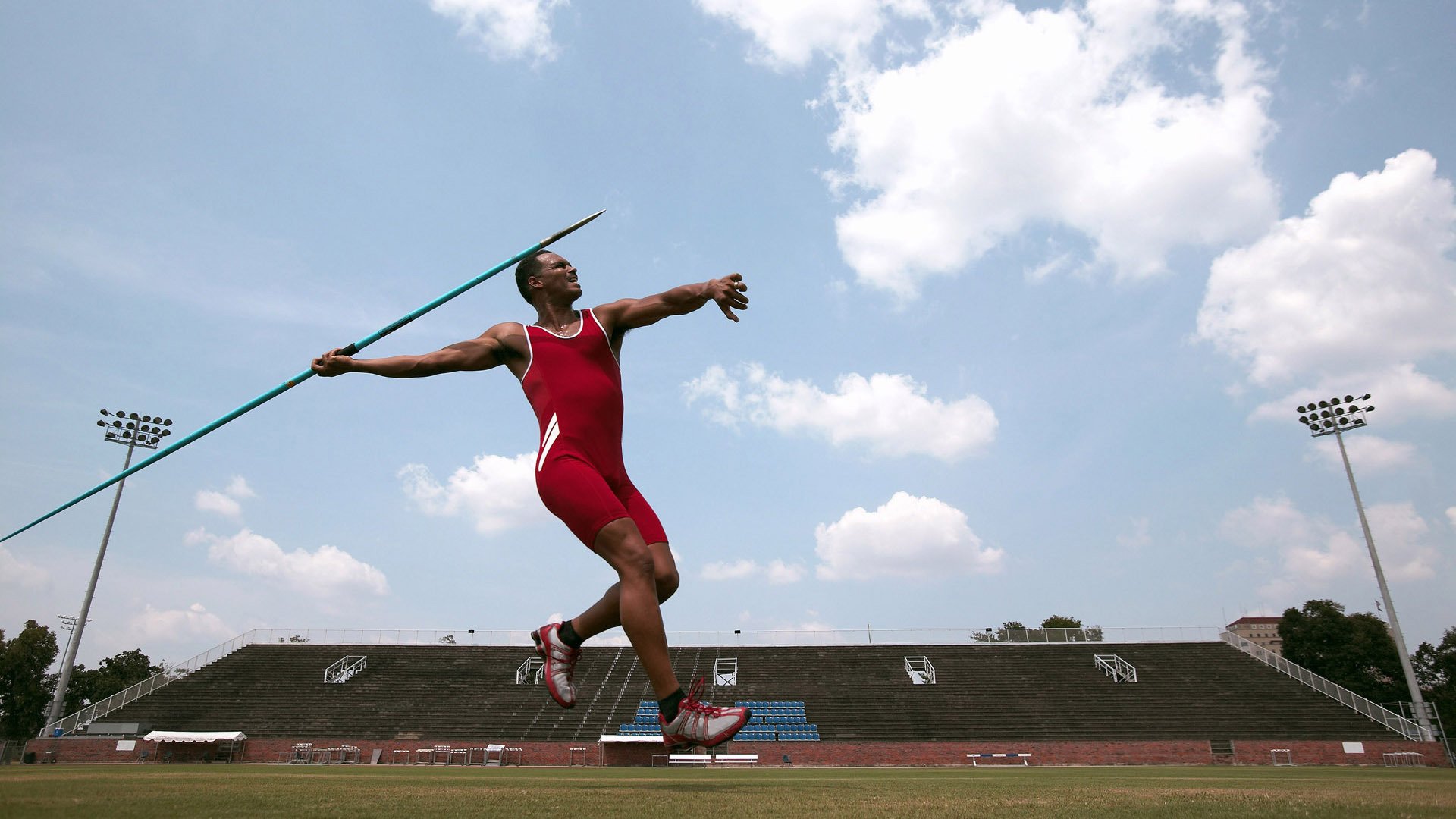 奥萨苏纳攻防均衡发挥稳定，奥萨苏纳竞技俱乐部
